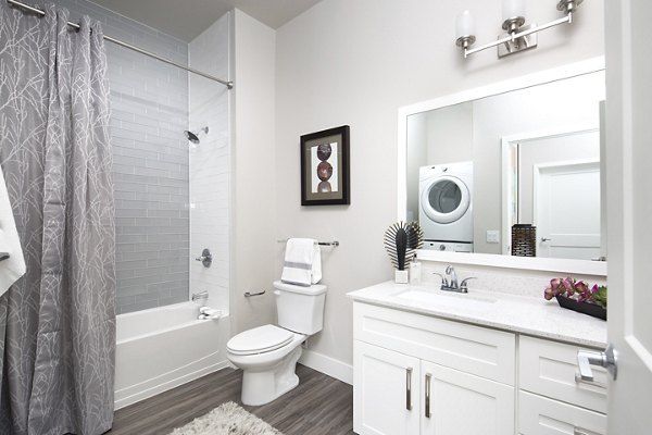 bathroom at The Glenn Apartments