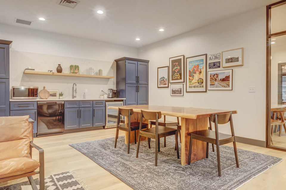 clubhouse at Park Vue Apartments