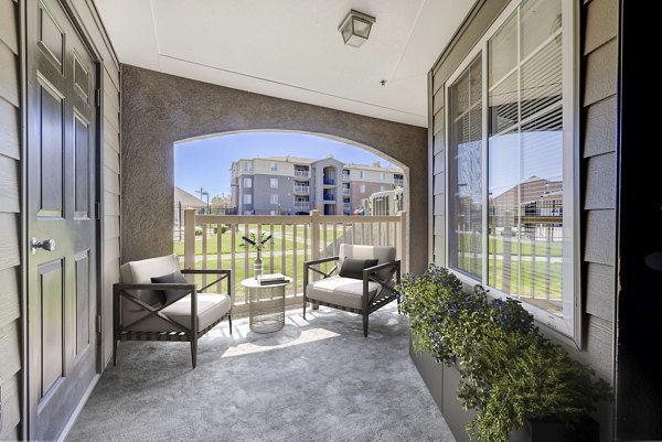 patio at Park Vue Apartments