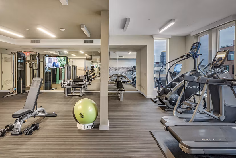 fitness center at AV8 Apartments 