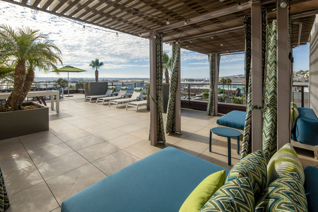 Roof deck at Av8 (5 of 5)