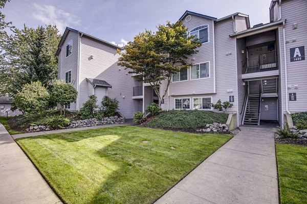 Callen Apartments: Luxury apartment building with modern design in vibrant urban setting