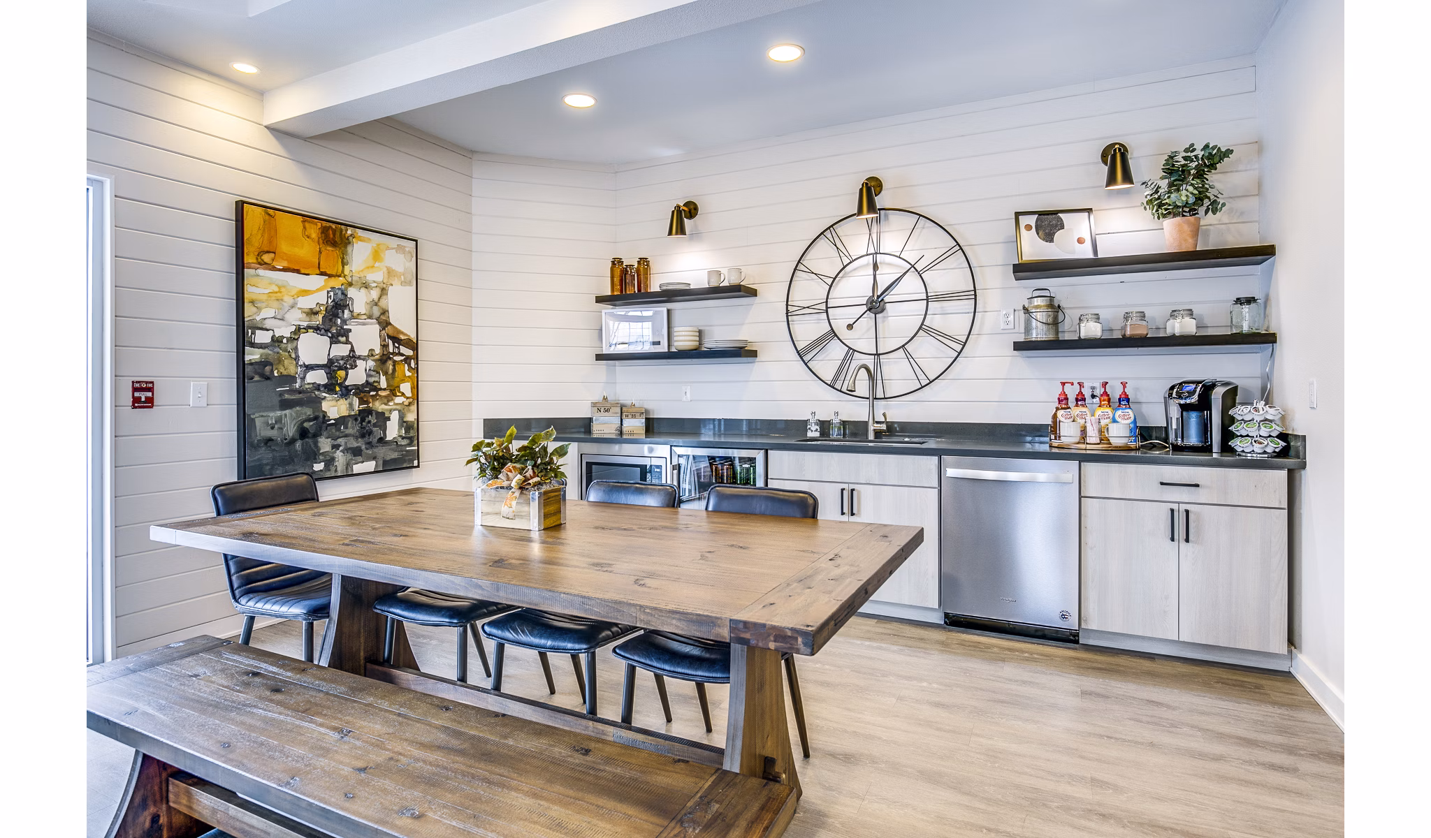 Clubhouse with modern design at Callen Apartments featuring luxury seating and elegant decor for social gatherings