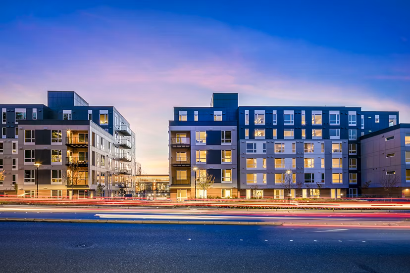 Hyde Square Apartments: Contemporary building showcasing urban design in Bellevue