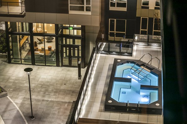 hot tub/jacuzzi at Hyde Square Apartments