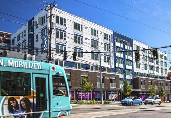 Zig Apartments: Sleek modern luxury apartments in a vibrant city neighborhood
