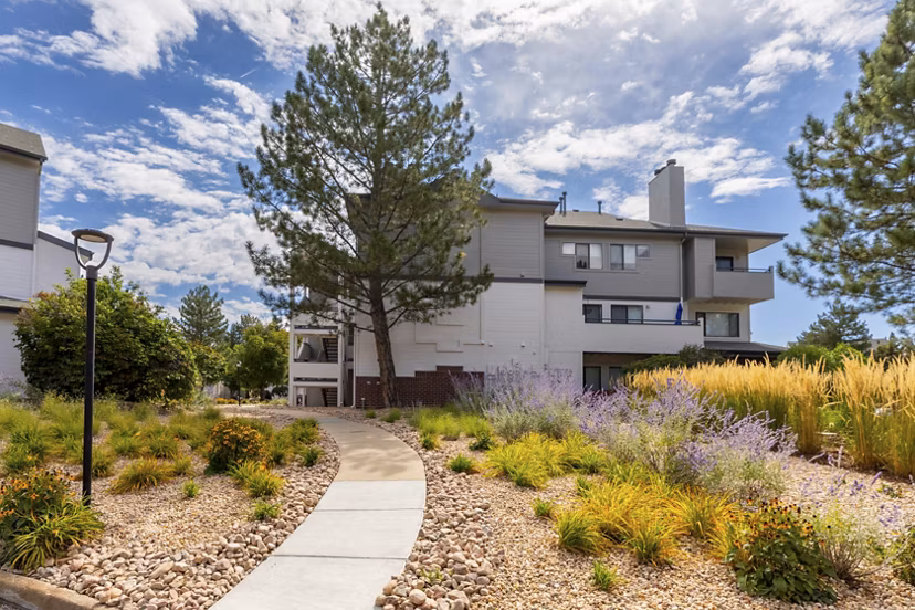 exterior at Reflections on 92nd Apartments