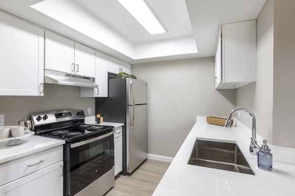 kitchen at Reflections on 92nd Apartments