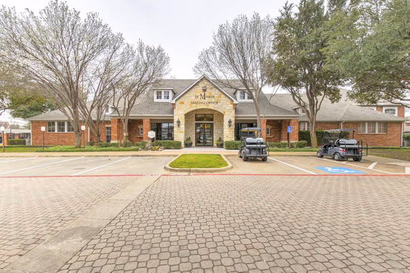 St Marin Apartments: Elegant of luxury apartments in the heart of San Rafael