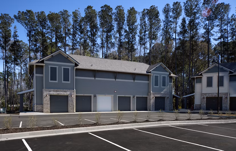 One Hampton Lake Apartments: Elegant of luxury apartments in Bluffton