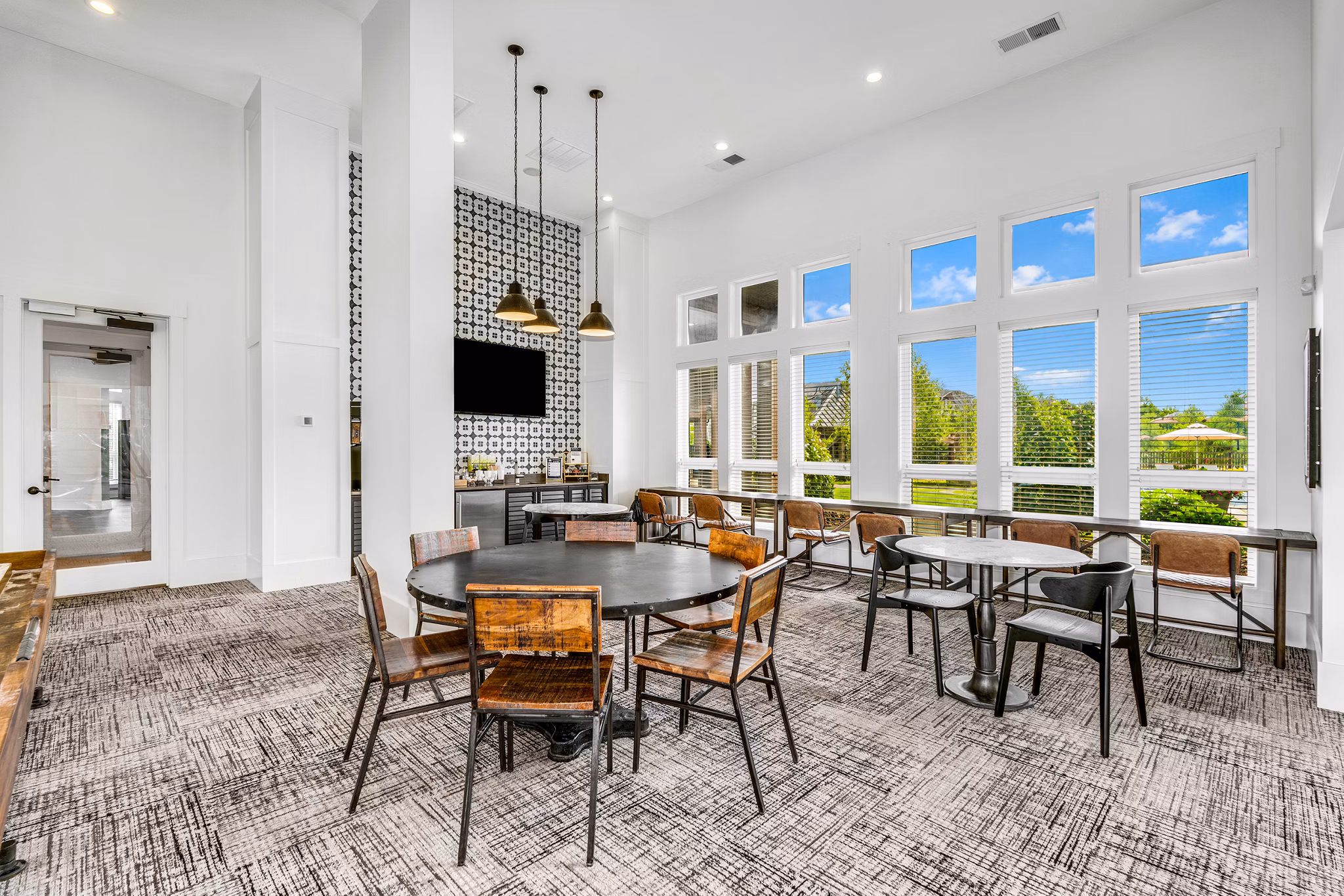Clubhouse/Lobby at Grand Oaks at Crane Creek Apartments