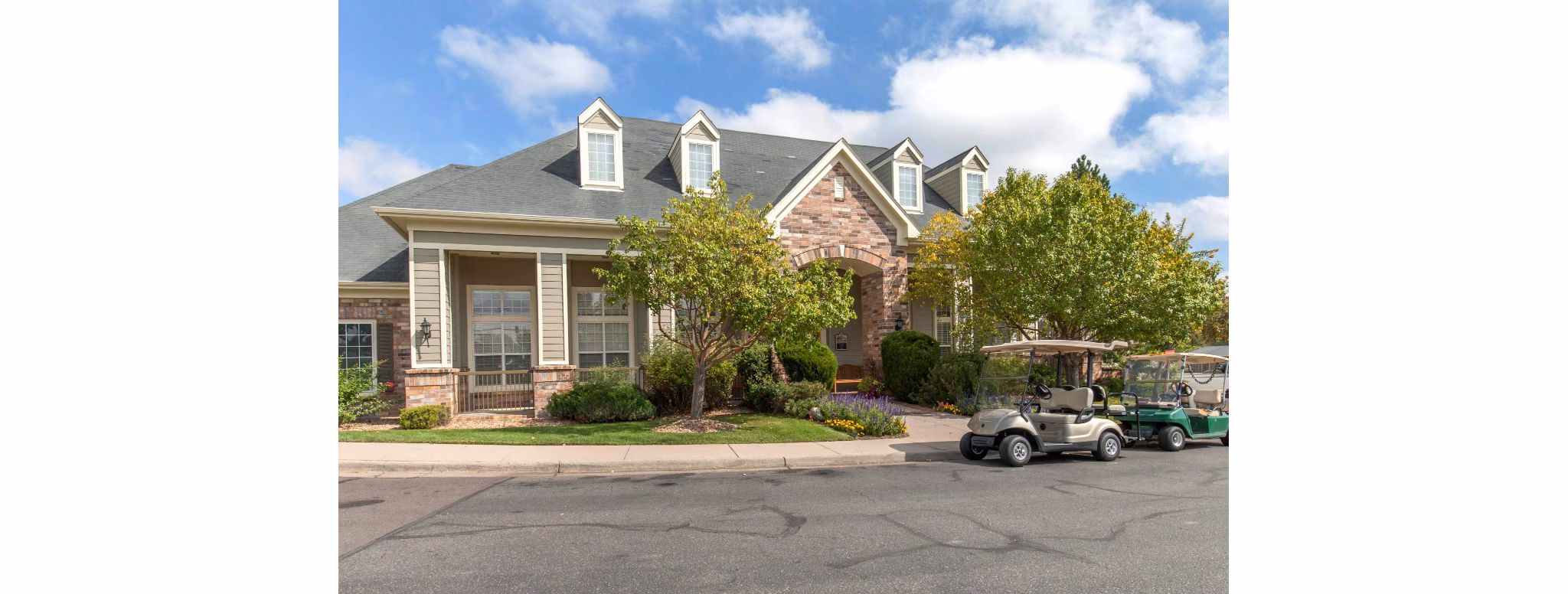 exterior at Avana Eastlake Apartments