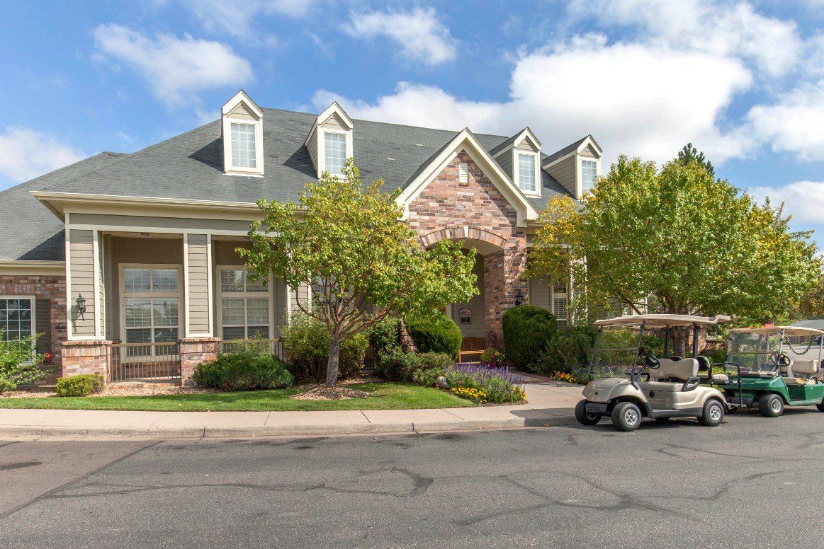 Avana Eastlake Apartments in Thornton Greystar