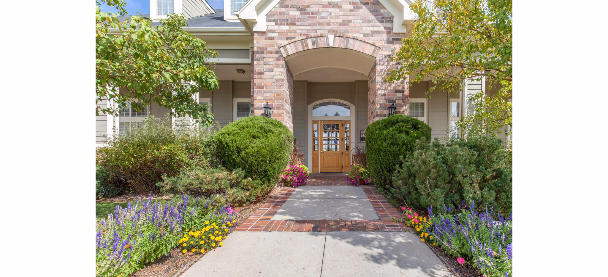 exterior at Avana Eastlake Apartments