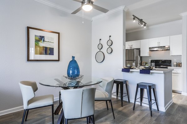 dining room at Avana Eastlake Apartments