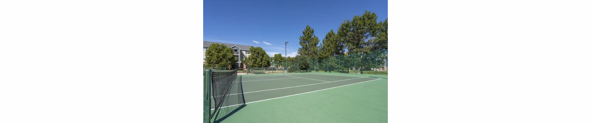 Avana Eastlake Apartments: Modern low-rise luxury apartments in a vibrant Seattle neighborhood