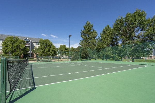 Avana Eastlake Apartments: Modern low-rise luxury apartments in a vibrant Seattle neighborhood