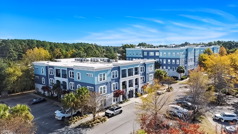 exterior at Parker Point Apartments