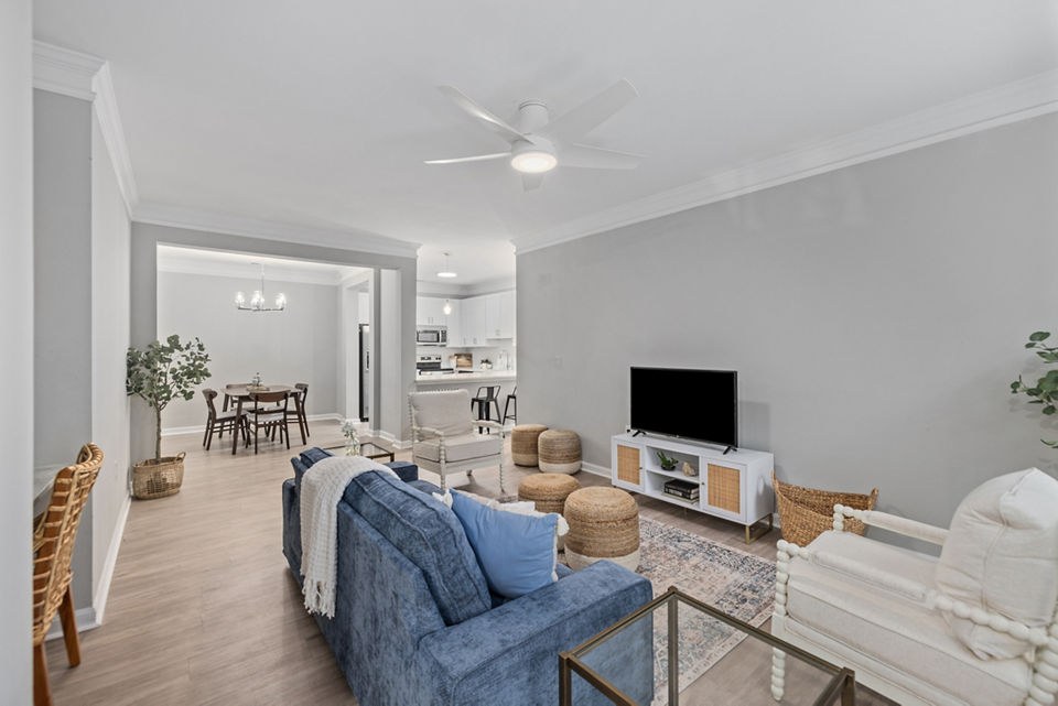 living room at Parker Point Apartments