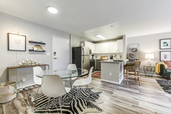 dining area at Avana on Pine Apartments