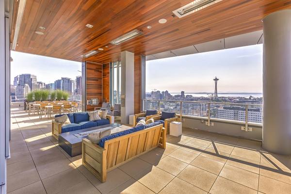 rooftop deck at Ascent South Lake Union Apartments    