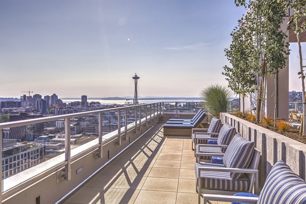 Scenic views from rooftop deck at Ascent South Lake Union Apartments, perfect for relaxation and entertainment in luxurious Seattle living