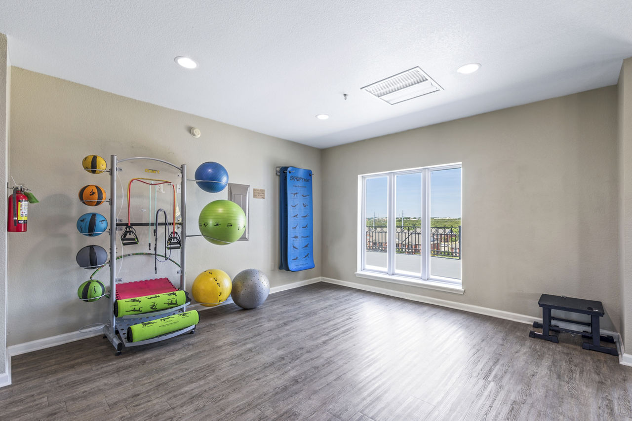 Gym at Timberlinks At Denton Apartments (5 of 6)