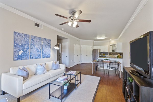 living room at Timberlinks at Denton Apartments