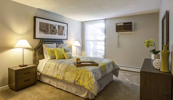 bedroom at Glen at Burnsville Apartments