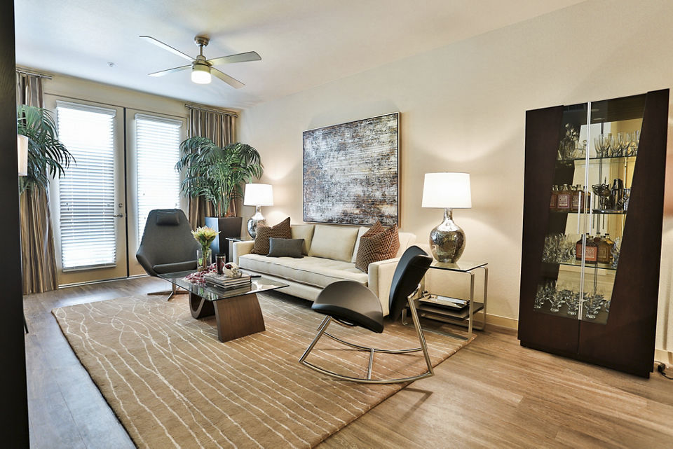 living room at The Met at Fashion Center Apartments