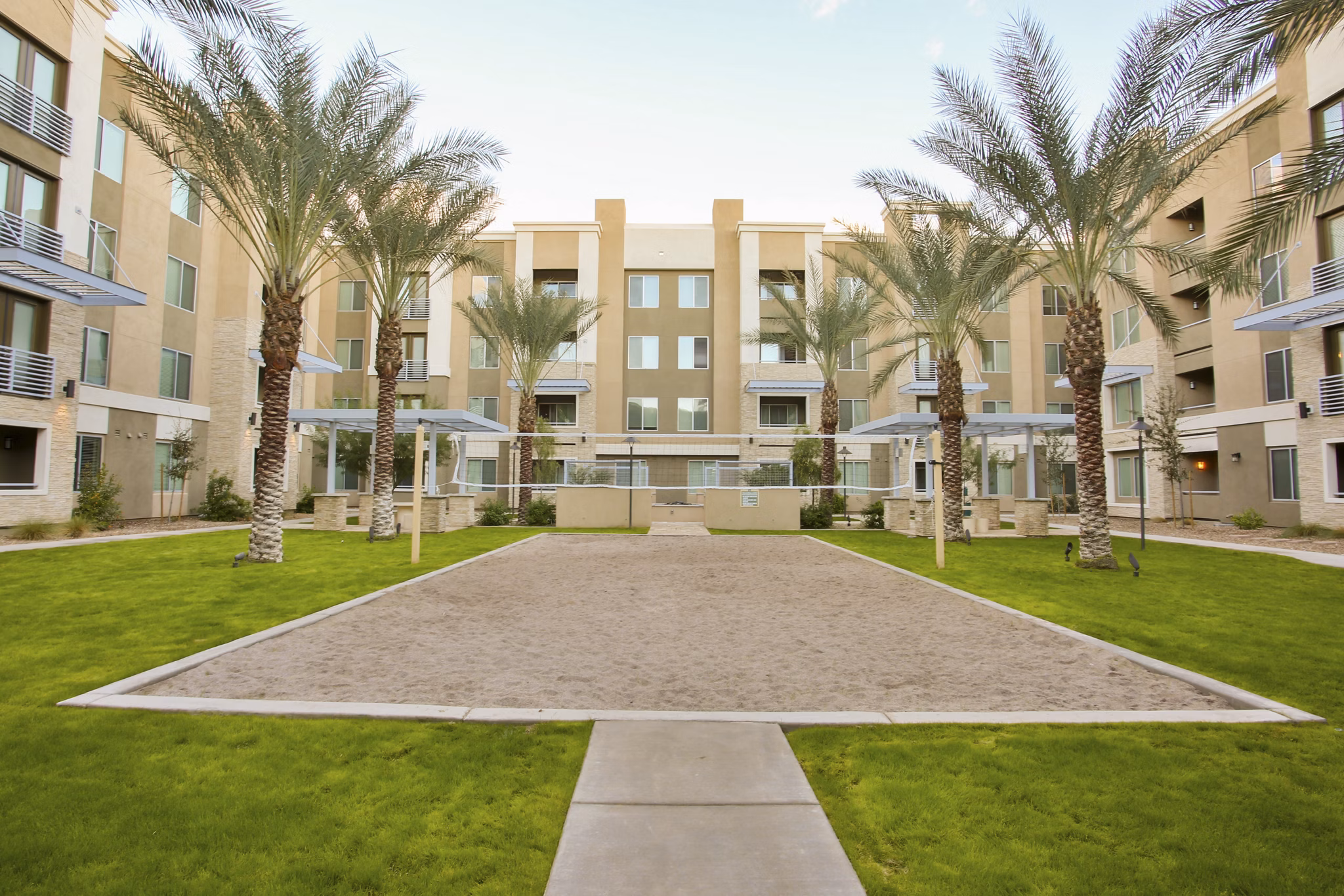 volleyball court at The Met at Fashion Center Apartments