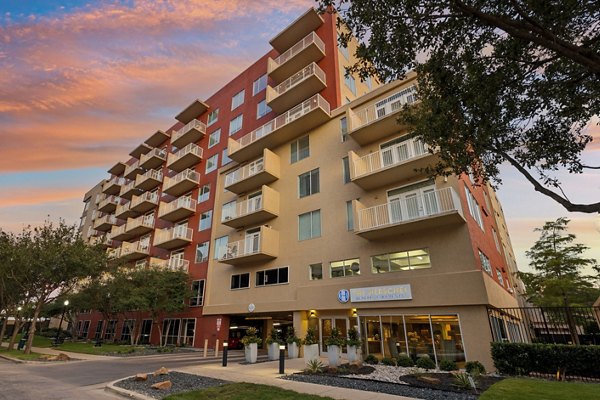 entrance and clubhouse at The Herschel Apartments