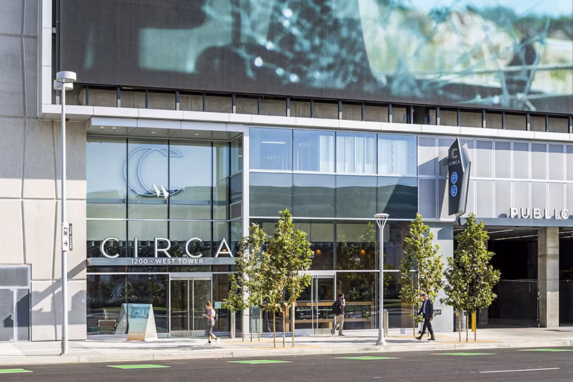 Circa LA Apartments: Sleek modern of luxury apartments located in the heart of Los Angeles