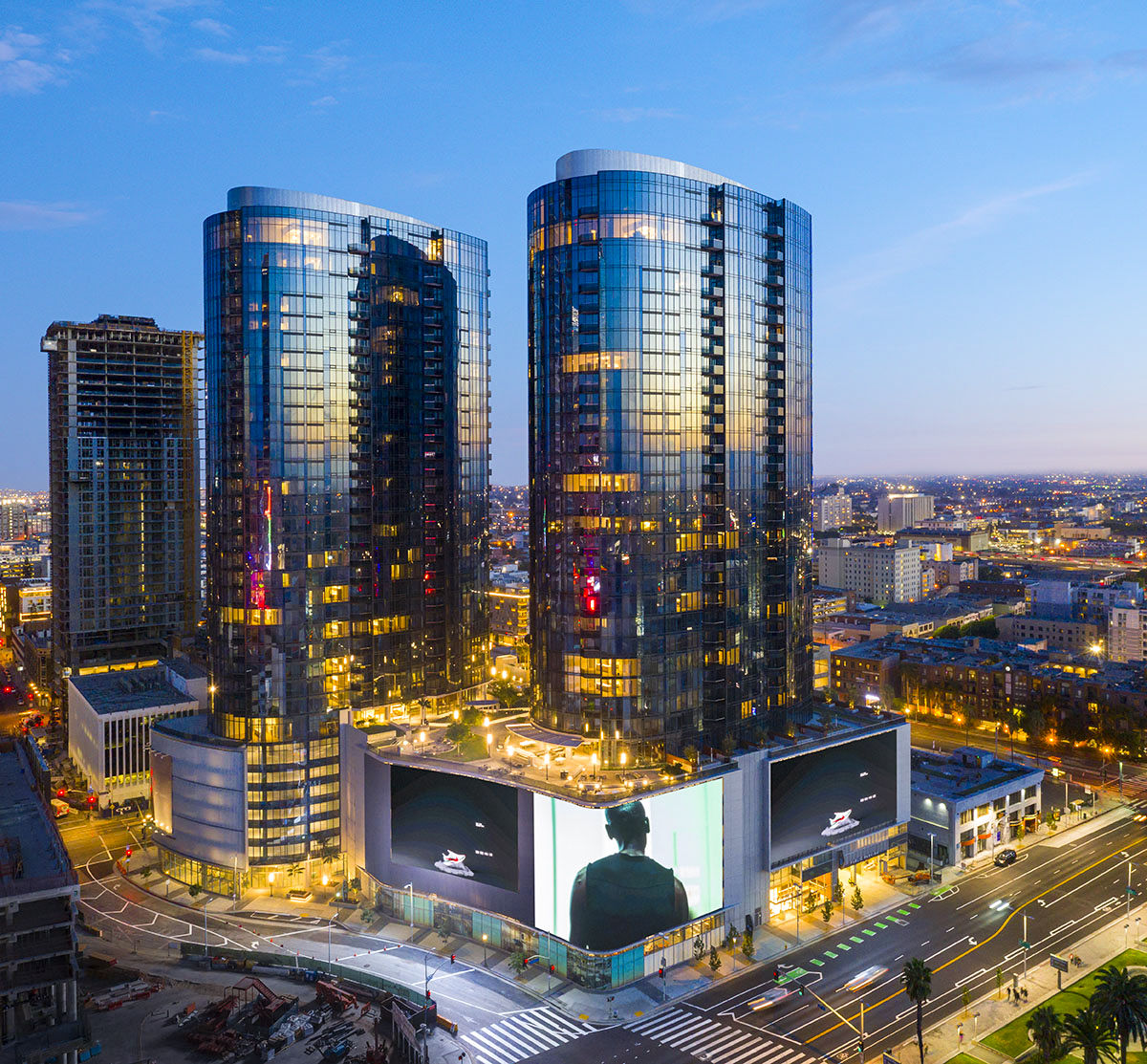 Circa LA Apartments in Los Angeles, CA