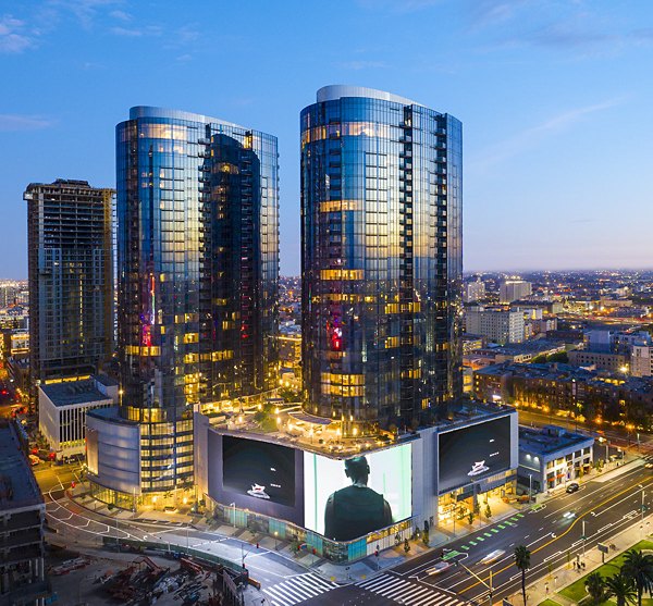 Circa LA Apartments: Stunning of luxury apartments in Los Angeles' vibrant neighborhood