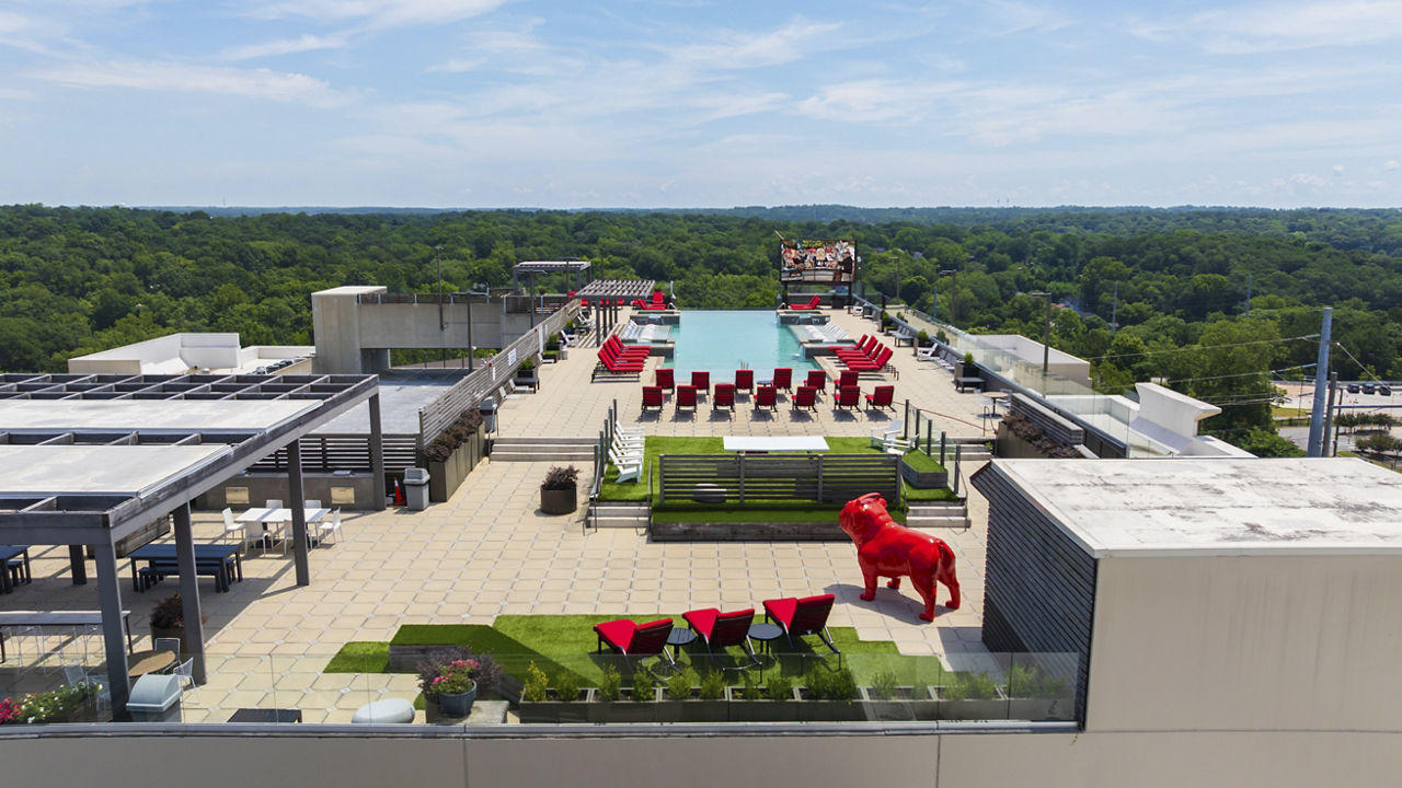 Roof deck at Accolade Athens (4 of 4)