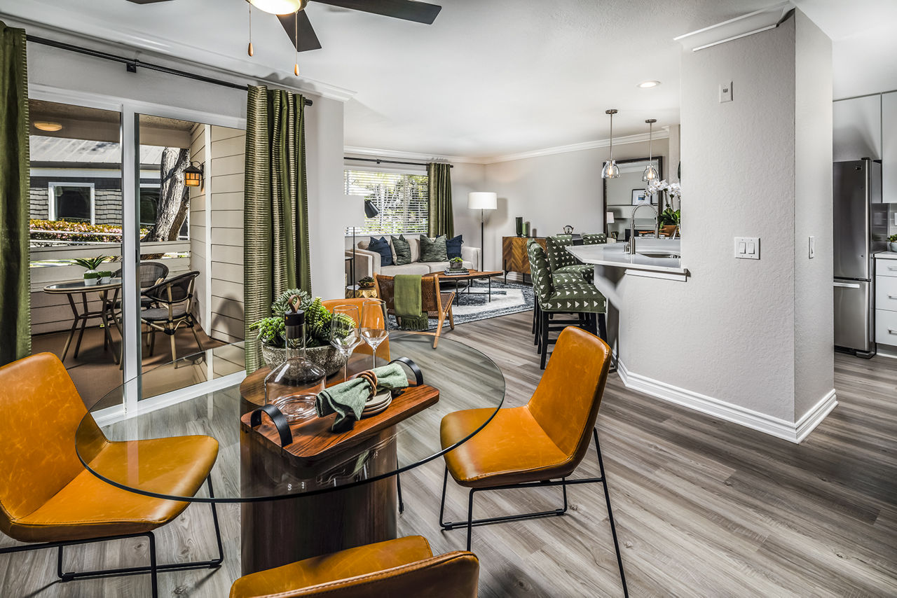 Artisan Laguna Beach is a similar property to South Coast Laguna LP located in Laguna Beach