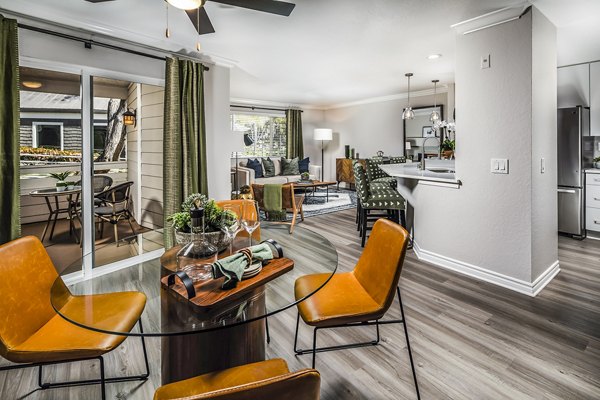 dining room at Artisan Laguna Beach Apartments