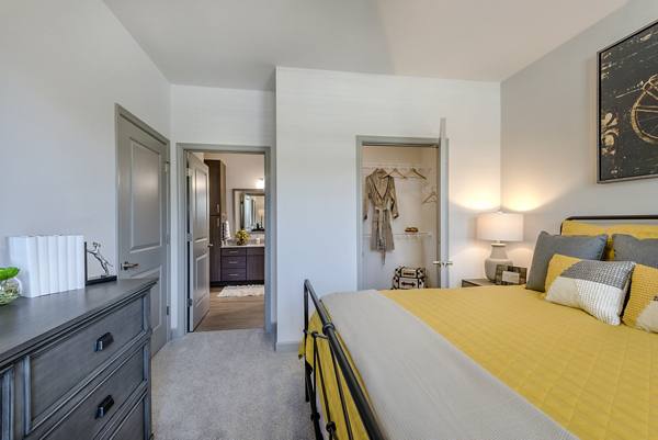 Williamsburg Apartments