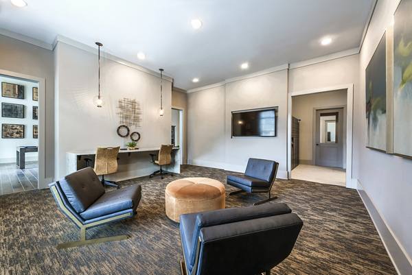 Williamsburg Apartments