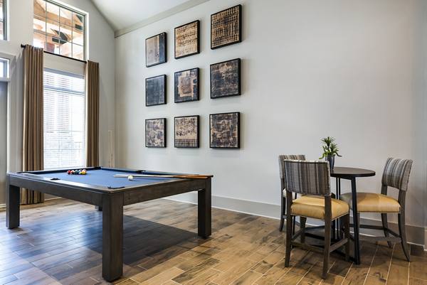 Williamsburg Apartments