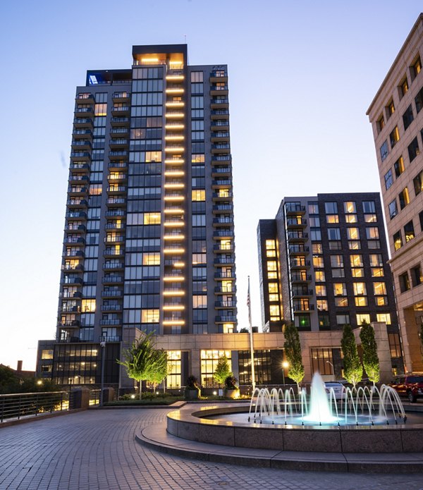 Ascent Midtown: Sophisticated luxury apartments with striking city views in Atlanta