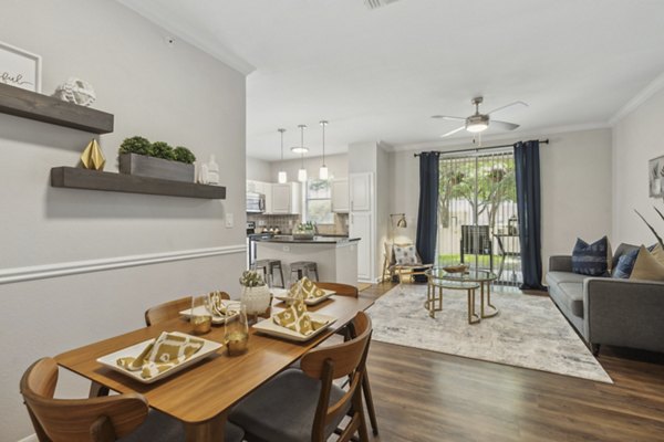 dining room at Villas at Legacy Apartments