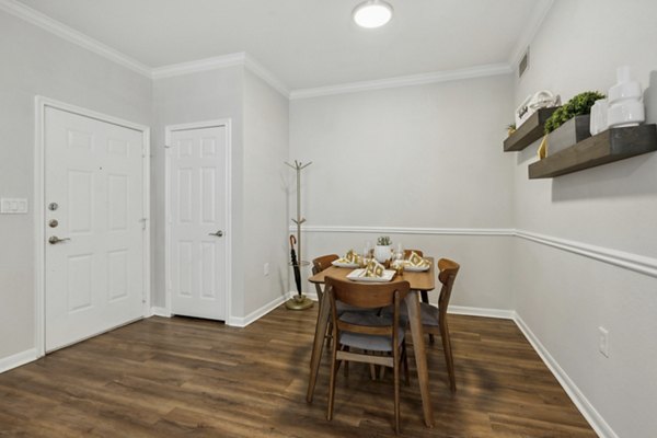 dining room at Villas at Legacy Apartments