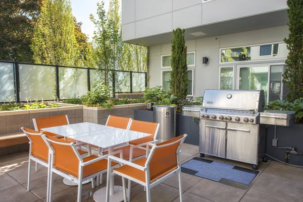 grill area at Ballard On 20th Apartments