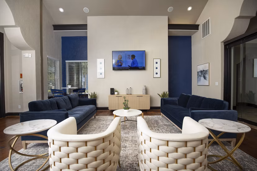 clubhouse at Mandalay at Shadow Lake Apartments
