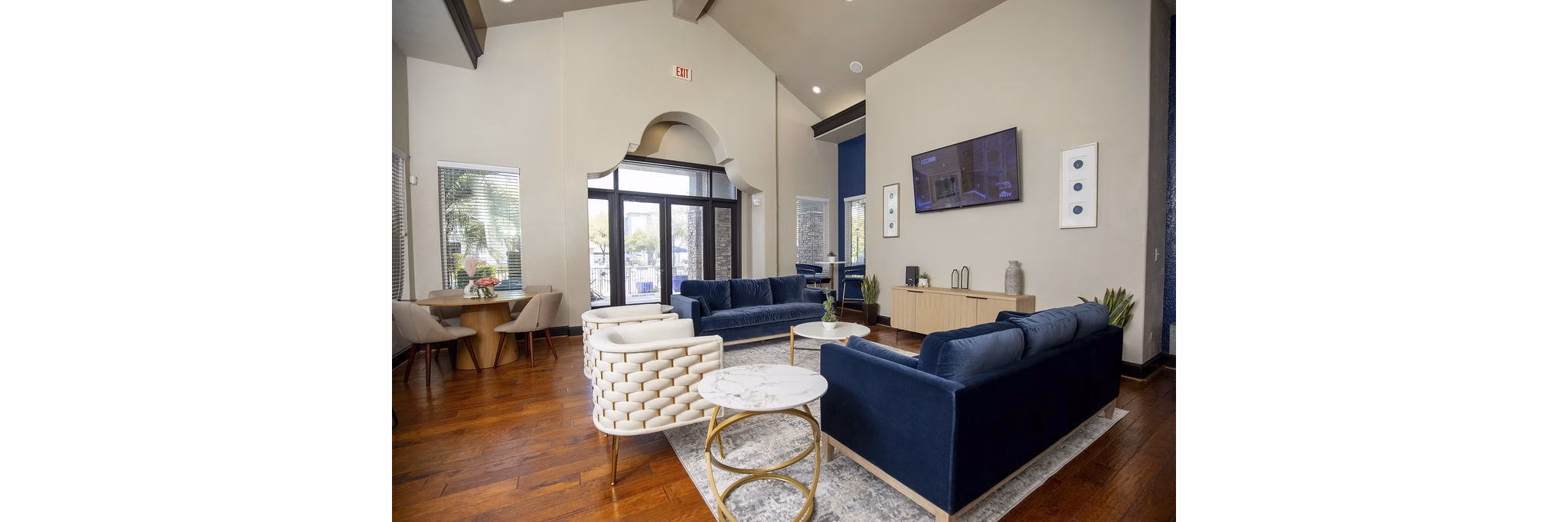 clubhouse at Mandalay at Shadow Lake Apartments