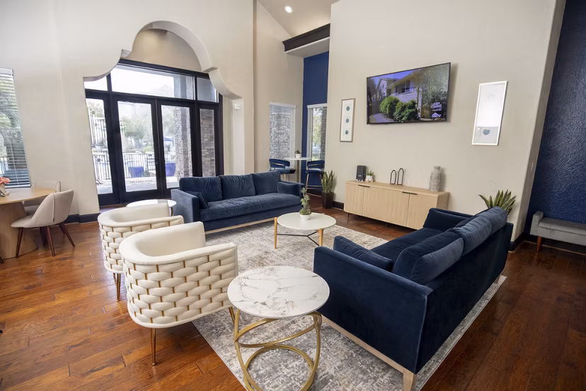 clubhouse at Mandalay at Shadow Lake Apartments