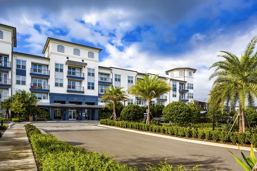 Overture Dr Phillips: Modern luxury apartments in Orlando