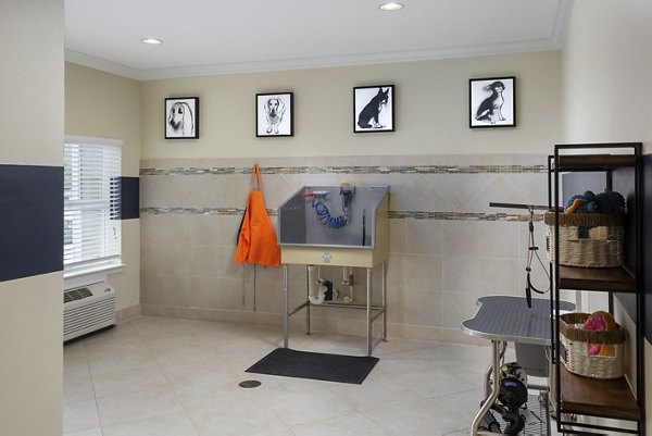 clubhouse at Album Monterey Pointe Apartments